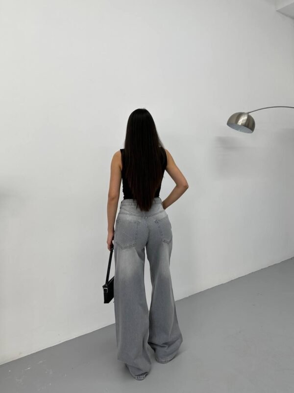 Grey Baggy Jeans - Image 3